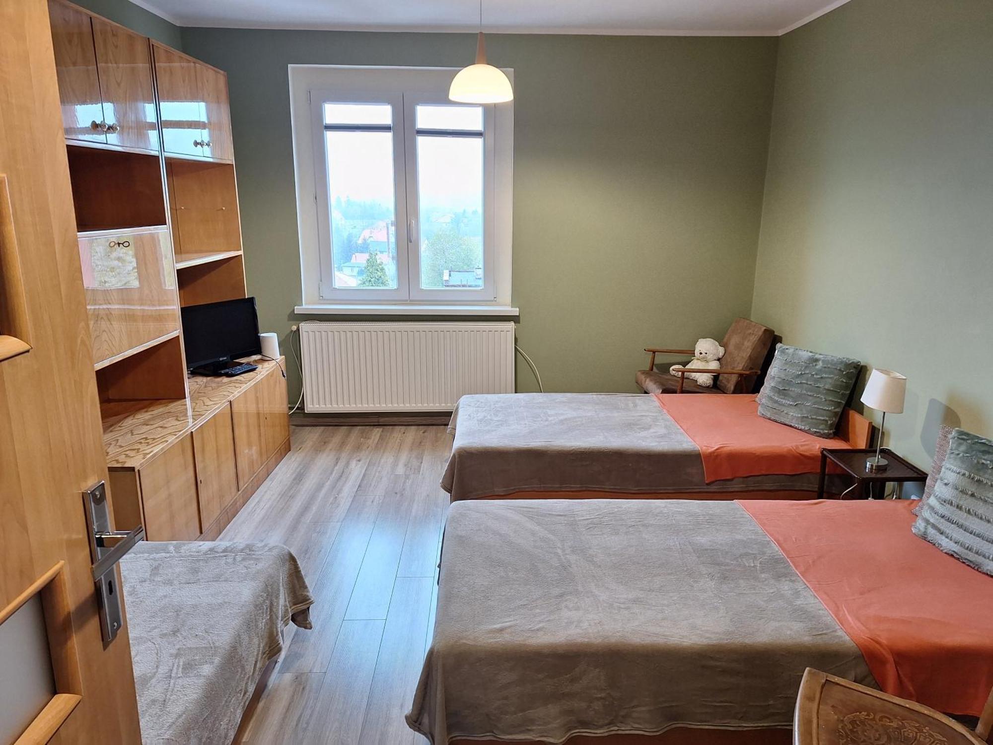 Apartament Pod Chelmcem Walbrzych Exterior photo